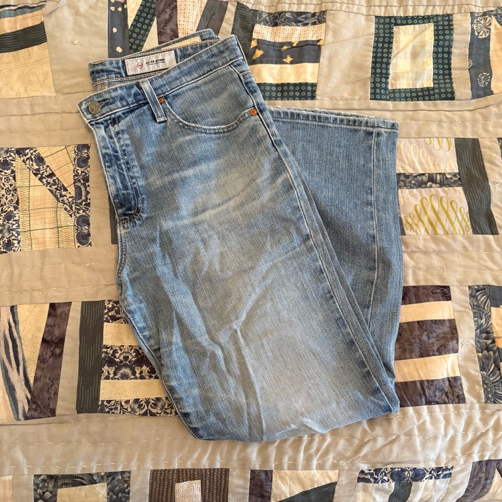 AG The Isabelle High Rise Straight Crop